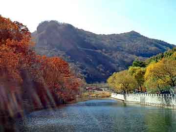 嘴角神经跳动流口水（嘴角神经抽搐）